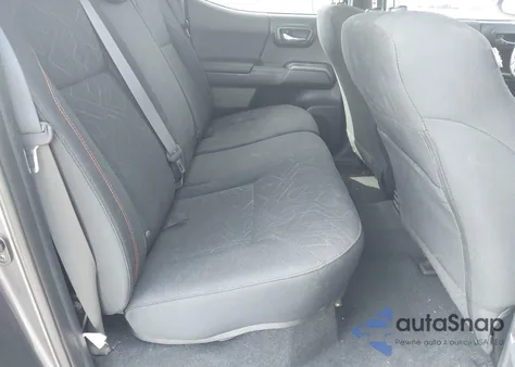 2017 Toyota Tacoma Trd Off Road z USA, uszkodzony, nr VIN 5TFCZ5AN0HX055688